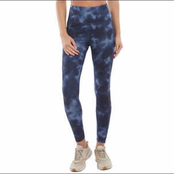 DANSKIN Super Soft 7/8 Leggings with side pockets - Picture 2 of 8